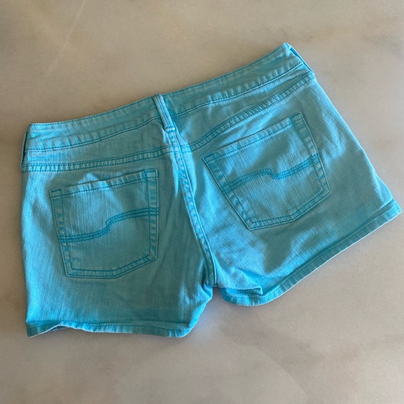 Tilt Jean Shorts - Picture 2 of 7